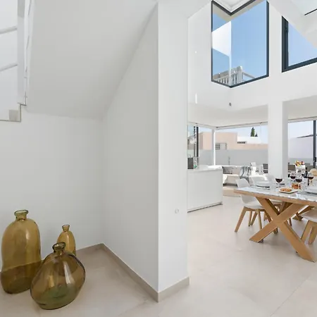 Вілла Karat Neveda