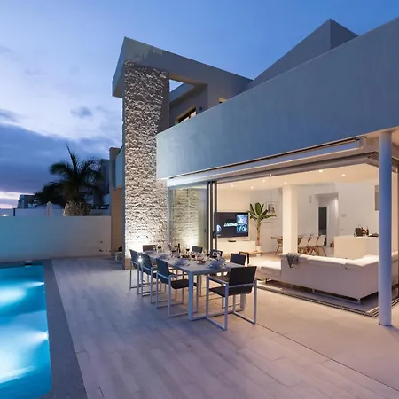 Karat Neveda Willa Costa Adeje (Tenerife)